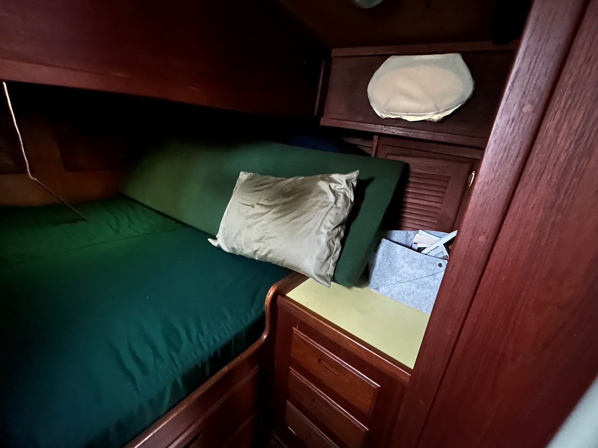 V Berth vanity