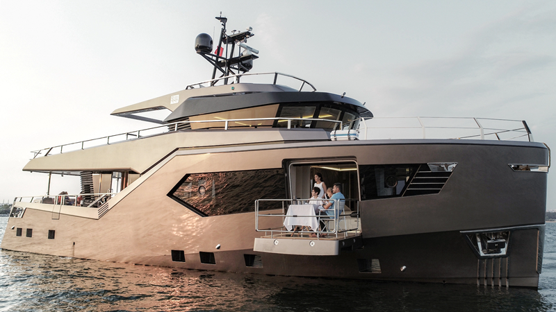 HULL #5 - Yacht for sale