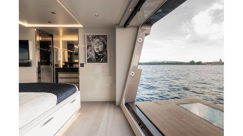 HULL #5 - Yacht for sale