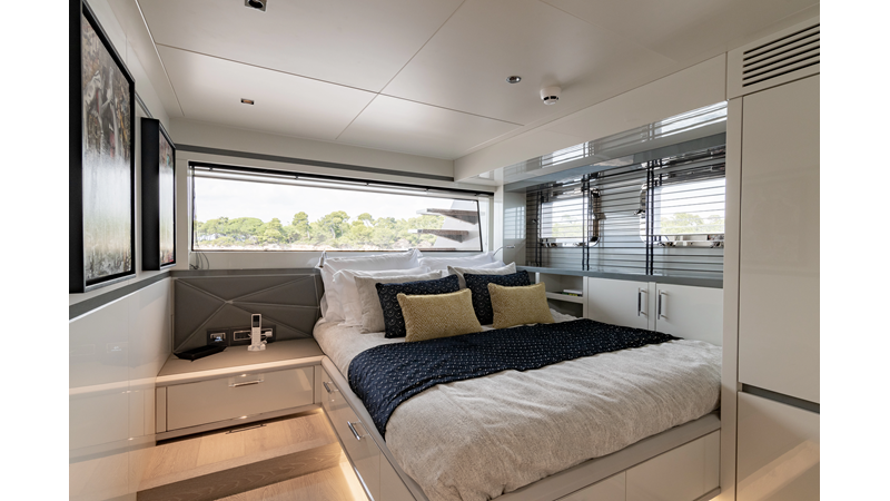 HULL #5 - Yacht for sale