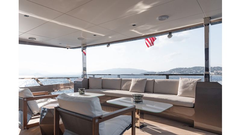 HULL #5 - Yacht for sale