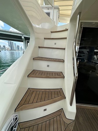75FT AZIMUT 2010, MINIMAL RISK - Yacht for sale