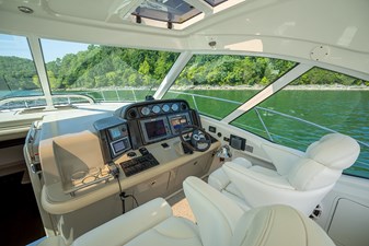 Helm station