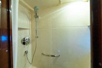 Guest shower