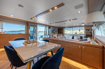 CENTURION 27 
