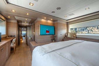 CENTURION 38 