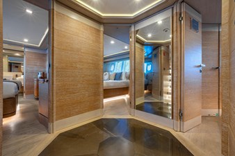 CENTURION 44 