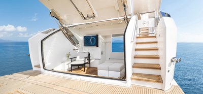 Horizon FD80 Hull 19 Beach Club. 