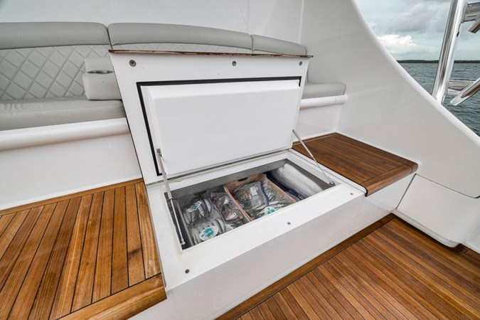GENESIS - Yacht in vendita