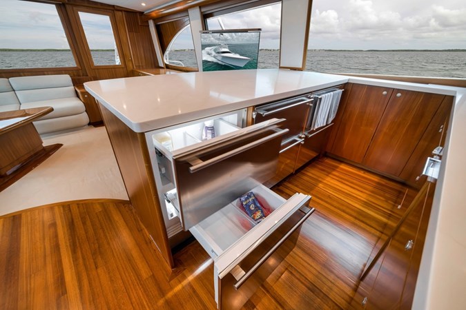 GENESIS - Yacht in vendita