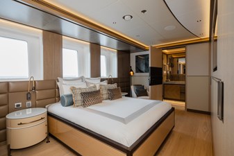 SERENA 32 