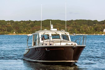 GOOMBAY 2 2 Exterior