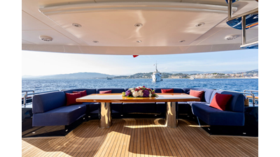 LADY LUCY 6 