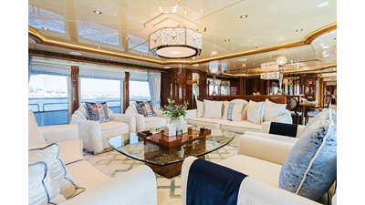 LADY LUCY 10 