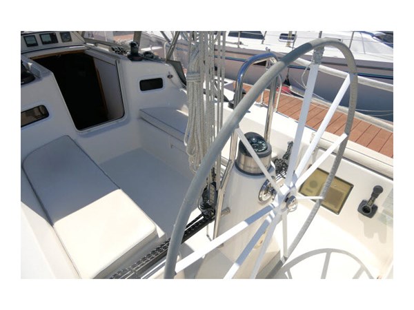 Cockpit Stbd Fwd