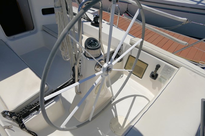 Cockpit Pedestal