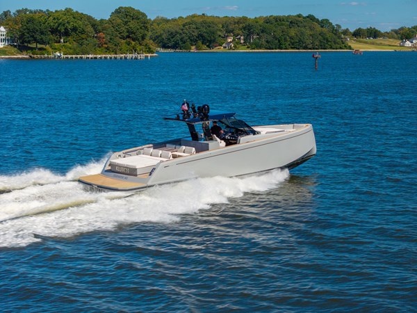KLUTCH - Yacht à vendre