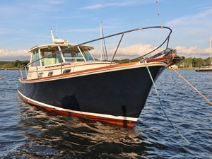 REPETE 3 Starboard Bow