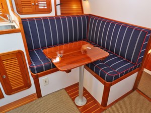 REPETE 21 Lower L-Settee Table Open