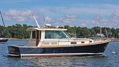 REPETE 0 REPETE, 2004 Bruckmann Bluestar 37