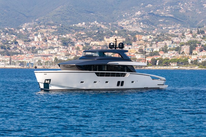 JUNIOR - Yacht zu verkaufen