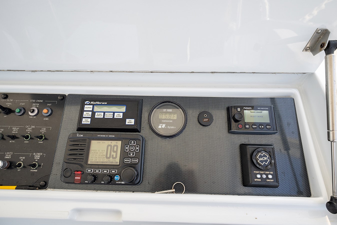 Flybridge helm electronics