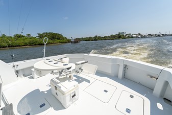 FRIENDSHIP 17 Cockpit sole lazerette/fishbox and access hatch