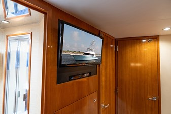 FRIENDSHIP 32 TV in the master stateroom