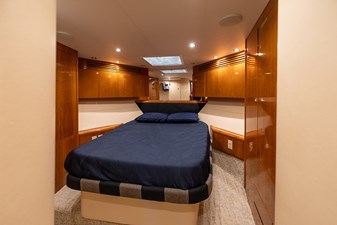 FRIENDSHIP 36 VIP stateroom