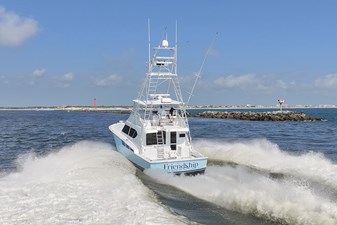 FRIENDSHIP 61 Port quarter profile while underway
