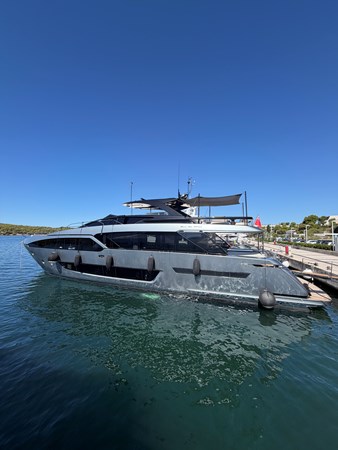 GLA - Yacht for sale