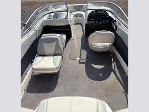 21' Bayliner 2011 215 5 