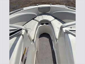 21' Bayliner 2011 215 8 