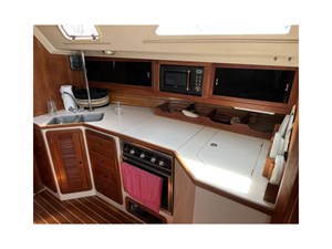 DREAM ON 2 Galley