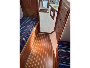 DREAM ON 18 Forward in master stateroom
