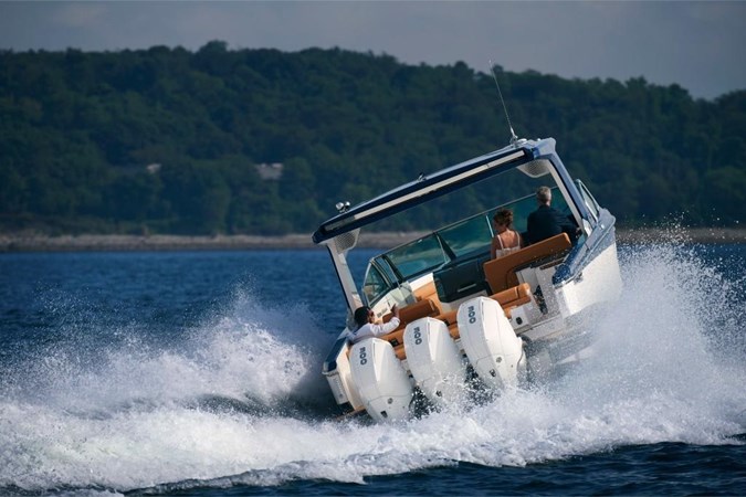 2022 Aviara AV36 Outboard 2