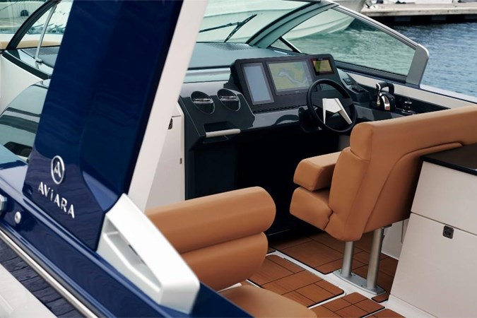 2022 Aviara AV36 Outboard 9
