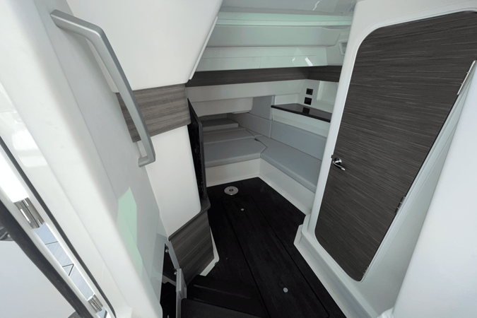 2023 Aviara AV40 Outboard 17