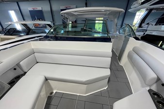 2023 Aviara AV40 Outboard 26