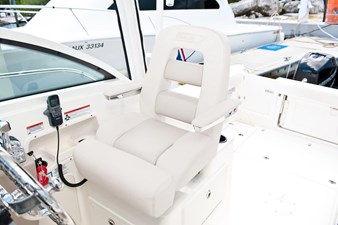 2024 Boston Whaler 285CQ 14