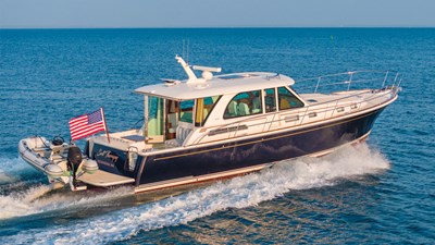 SALT THERAPY 0 SALT THERAPY, 2023 Sabre 45 Salon Express