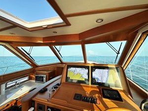 SALT THERAPY 18 Helm View out Windshield