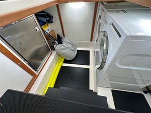 SALT THERAPY 32 Freezer/Washer/Dryer Bonus Utility Space