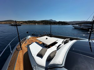 4SEAS 22 FORE DECK