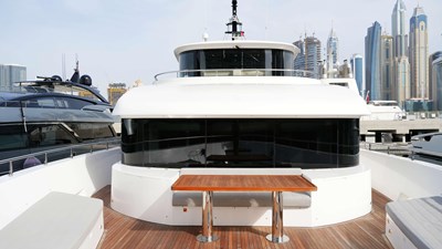 PRESTIGE 2 Foredeck area