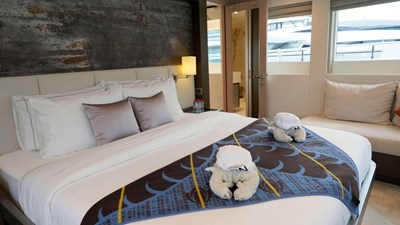 PRESTIGE 26 Master cabin