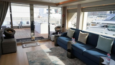 PRESTIGE 46 Sky lounge