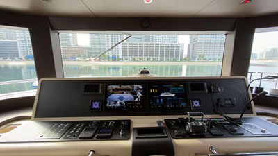 PRESTIGE 50 Bridge