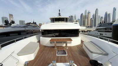 PRESTIGE 12 Foredeck seating area
