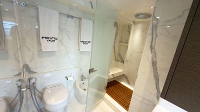 PRESTIGE 41 Ensuite
